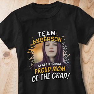Team [Nachname] Stolz Mutter des Absolventen Foto T-Shirt