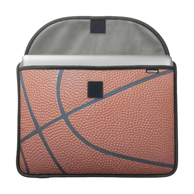 Team Spirit_Basketball Beschaffenheit look_Hoops MacBook Pro Sleeve (Vorderseite mit Gerät)