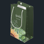 Teamraum. Farbpapier für Sonnenblumen Kleine Geschenktüte<br><div class="desc">Teamraum. Rustikale Sonnenblumen und Wildblumen Aquarellmalerei personalisierte Hochzeit | TRAUZEUGEN | TRAUZEUGE | Taschen für Geschenke. Matching Wedding Einladungen,  Bridal Shower Einladungen,  Speichern Sie die Date Cards,  Bridesmaid auf Anfrage Karten,  Danke Karten,  Gastgeschenke Hochzeiten und Geschenke verfügbar in der Rustic Design Kategorie unseres Stores.</div>