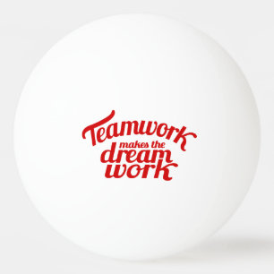 Teamwork macht die Traumarbeit grafischen roten Tischtennisball