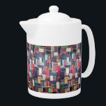 Teapot für Buchliebhaber<br><div class="desc">Ein Buchliebhaber, der sich Vintage und seltene Bücher zusammenfindet, um ein einzigartiges Muster zu schaffen.</div>