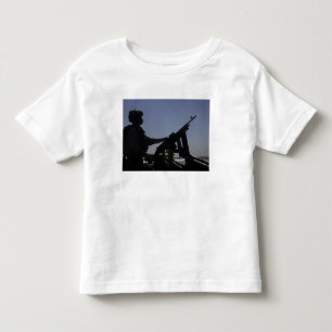 Techniker bemannt ein Maschinengewehr M240 im Irak Kleinkind T-shirt