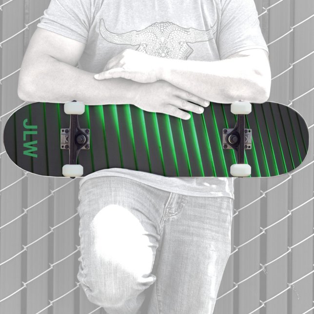 Techno Cyber Green Stripes Black Skateboard (Von Creator hochgeladen)