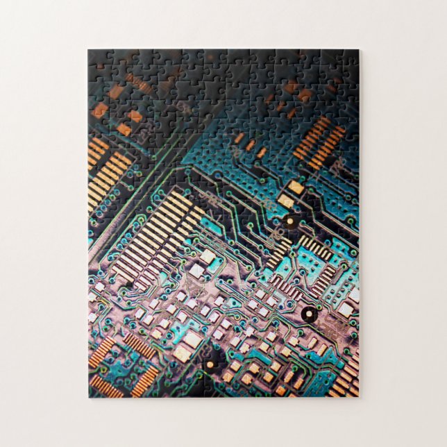 Technology Circuit Board Puzzle (Vertikal)