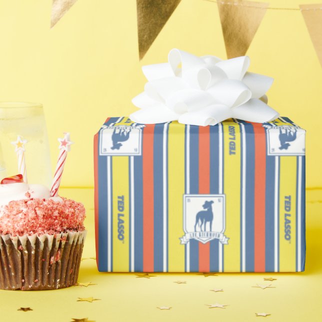 Ted Lasso | AFC Richmond Logo Stripe Pattern Geschenkpapier (Geburtstagsparty)