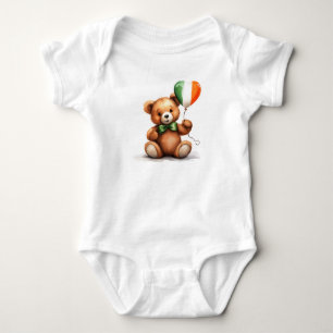 Teddy Bär & Ballon mit der irischen Flagge. Baby Strampler