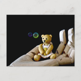 Teddy Bär in der Hand Watching Blasen Postkarte