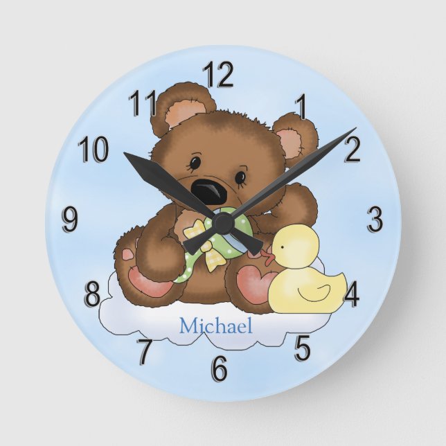 Teddy-Bärn-Wolke des Kindes personalisierte die Runde Wanduhr (Vorderseite)