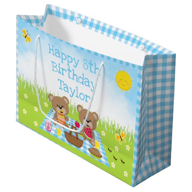 Teddy Bears Picnic Blue Gingham Happy Birthday Große Geschenktüte (Vorderseite Schrägansicht)