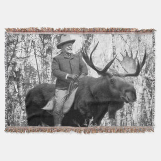Teddy Roosevelt, der einen Stier-Elch reitet Decke