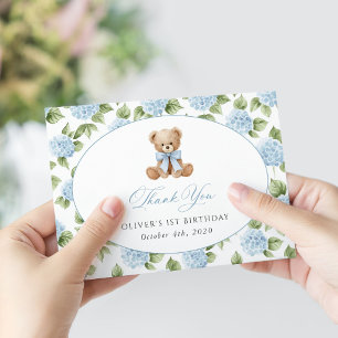 Teddybär, blaues Band, blaue Blumen, erster Geburt Dankeskarte