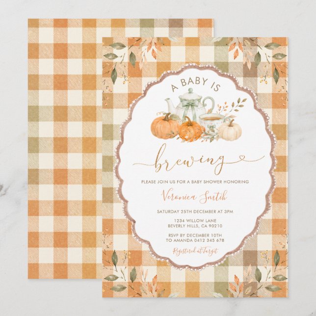 Tee Baby wird gebraut Baby Shower Kürbis Gingham Einladung (Vorne/Hinten)