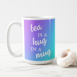 Tee ist ein Schläger in einer Tasse Lavendel und A