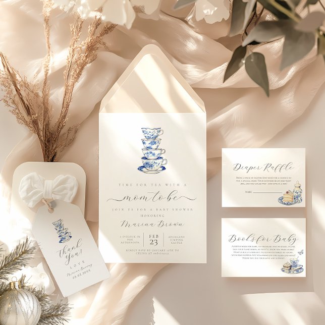 Tee mit der Mutter, die duscht. Einladung (Von Creator hochgeladen)