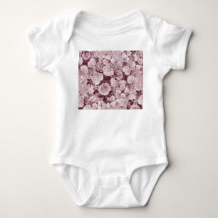 Tee-Rosen: Wasserfarbenes Blumenstrauß-Muster. Baby Strampler