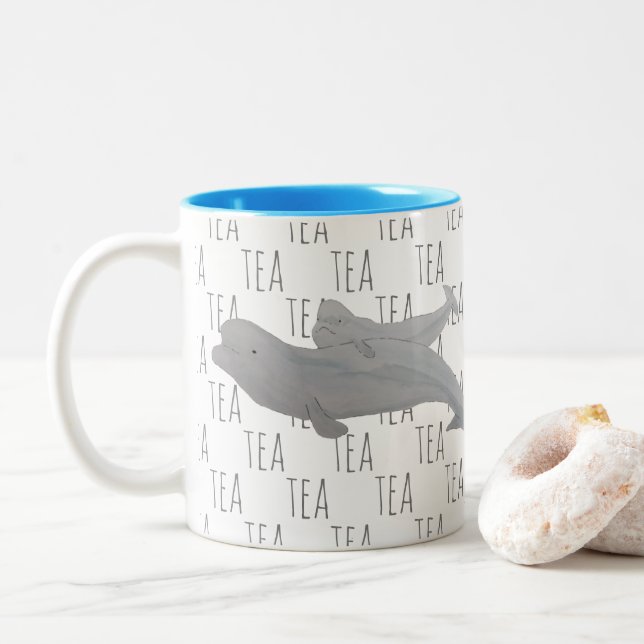 Tee Watercolor Ocean Animal Mother Baby Beluga Zweifarbige Tasse (Mit Donut)
