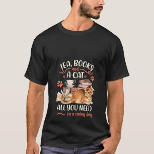 Teebücher und eine Katze, die man auf einem Regen  T-Shirt