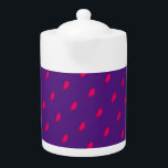 Teekanne<br><div class="desc">Dieser Teekanne ist mit einem Druck von kleinen Scharlachroten entworfen, die wie Kräuter einer arabischen Infusion in einem Violetmedium dekorieren.</div>