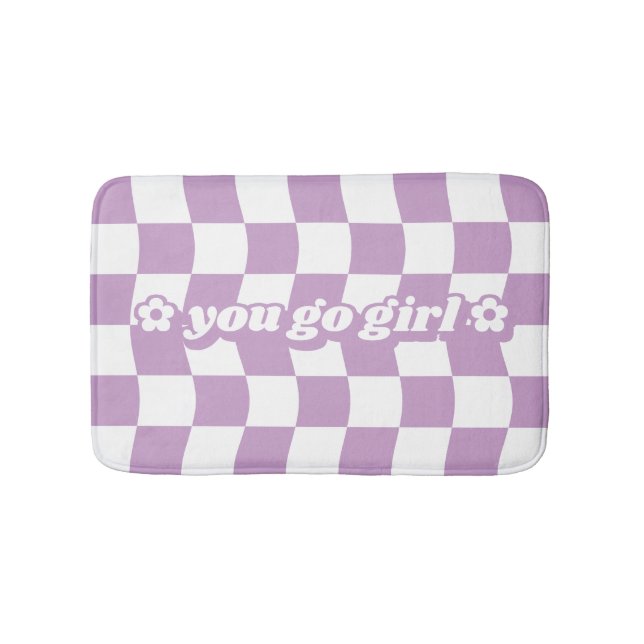 Teen Girl Lila White Checkerboard Muster Slogan Badematte (Vorderseite)