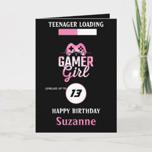 Teenager Loading Gamer Girl erhöht Karte