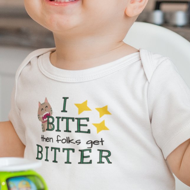 Teething Baby Biting macht Leute bitter Strampler (Von Creator hochgeladen)