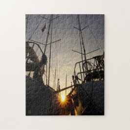 Tegenlicht bij 2 zeilboten in de haven. puzzle