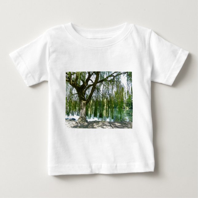Teich durch den weinende Weide-Baum Baby T-shirt (Vorderseite)