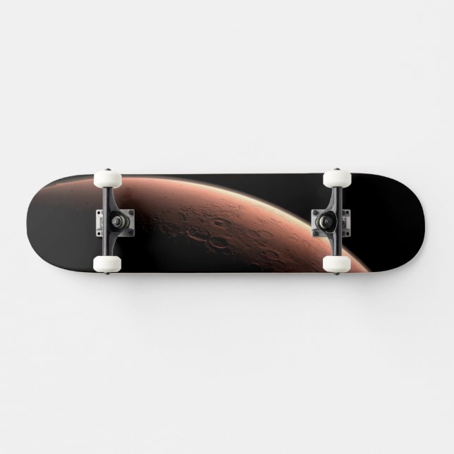 Teil der Mars an der Grenze von Licht und Dunkel. Skateboard (Horizontal)