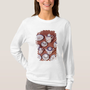 Teil eines mit Monogramm Teeservices Worcesters T-Shirt