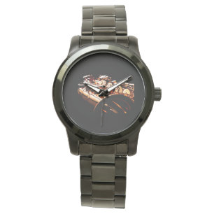 Teilweises Bild eines Saxophons auf a Armbanduhr