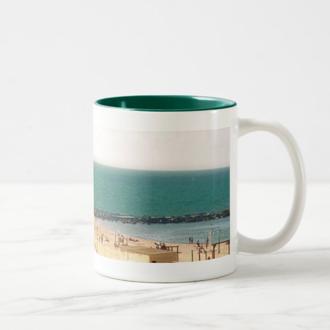 Tel Aviv Strand Zweifarbige Tasse (Rechts)