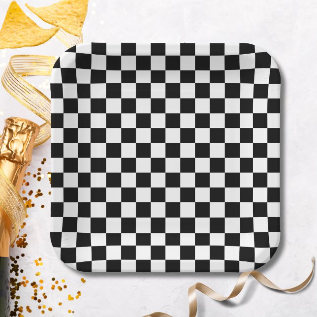 Teller aus schwarzem Karton (Von Creator hochgeladen)