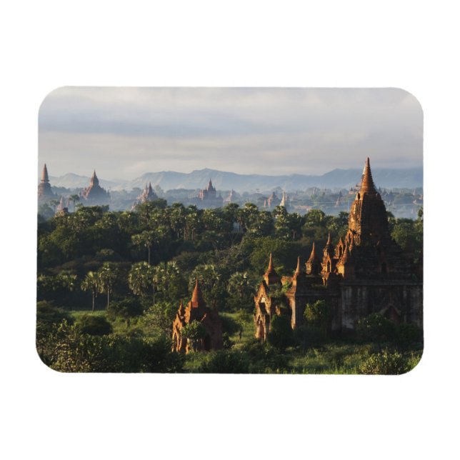 Tempel bei Sonnenaufgang, Bagan, Myanmar Magnet (Horizontal)