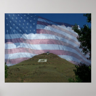Tenderfoot Hill mit US-Flagge Poster