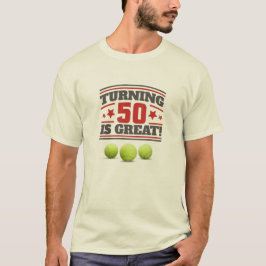 Tennis 50. Geburtstag ist großartig mit Kugeln und T-Shirt