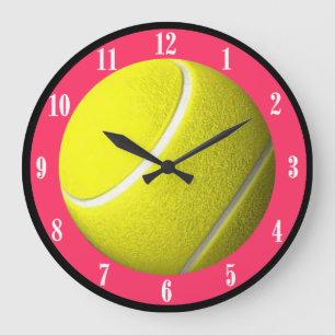 Tennis Ball Wall Clock Pink CourtWeiße Zahlen Große Wanduhr