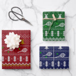 Tennis Christmas Sweater Gezwirntes Muster Xmas Geschenkpapier Set<br><div class="desc">Warme und gemütliche Wintertage und Nächte Illustration Design,  mit klassisch gewirktem,  lustig hässlichem Weihnachtspulli mit Tennisschlägern und grünen Tennisbällen,  Steinglocken,  Tannenbäumen und Schneeflocken. Minimalistisches Xmas Sweater Muster festliche Design in hellblau und weiß für Tennisspieler. Tennis Weihnachtsmusterpulli Tennis Xmas Design. Skandi Tennis Weihnachtsgeschenke Weihnachten. Nordisches Tennis-Weihnachtsmuster. Tennis Weihnachtsgeschenke</div>