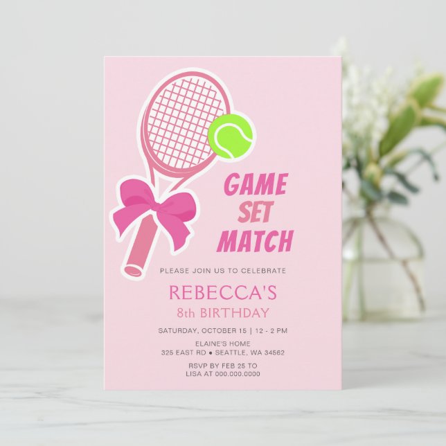 Tennis Coquette Pink Bow Girl Geburtstag Einladung (Stehend Vorderseite)