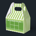 Tennis Favor Box Geschenkschachtel<br><div class="desc">Tennisgeschenke zum Thema Gastgeschenk mit Tennisplatz und grünen Streifen. Bearbeiten Sie Text,  um es einfach für Tennis Geburtstag und andere Tennisveranstaltungen anzupassen.</div>