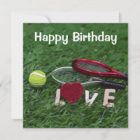 Tennis Geburtstag mit Ball und Racket auf Grün