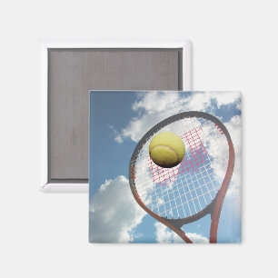 Tennis-Racket und Ball in der Luft Magnet