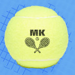 Tennis Theme Big Bold Mit Monogramm Tennisbälle<br><div class="desc">Single-Tennisspieler und Doppel-Mannschaften werden Liebe dieses Tennis-Thema entworfen. Modernes Logo-Design mit zwei Schlägern und einem Ball. Fügen Sie Ihre Initialen in großen und fett formatierten Text hinzu,  um ein individuelles Design zu erstellen.</div>