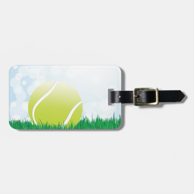 Tennisball auf Gras Gepäckanhänger (Vorderseite horizontal)