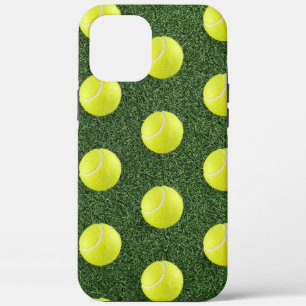 Tennisball auf grünem Gras Case-Mate iPhone Hülle