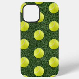 Tennisball auf grünem Gras iPhone 12 Pro Max Hülle
