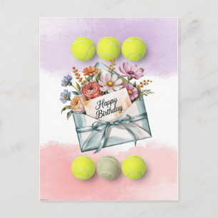 Tennisball und Blumen zum Geburtstag eines Spieler Postkarte