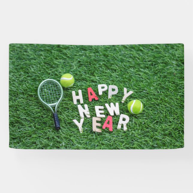 Tennisball und Schläger mit glücklichem Neujahr Banner (Horizontal)