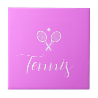 Tennisschläger und Ball Deep Pink Fliese