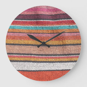 Teppichreichtum: Mexikanisch-peruanische Texturen Große Wanduhr