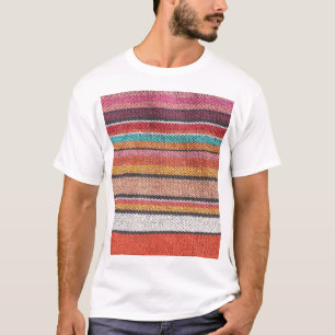 Teppichreichtum: Mexikanisch-peruanische Texturen T-Shirt